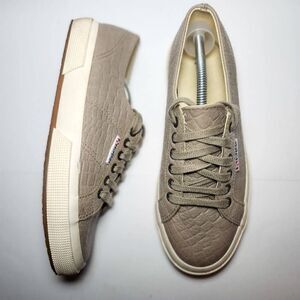 Superga Women's Leather Lace-Up Low-Top Taupe Sneakers Size 6.5